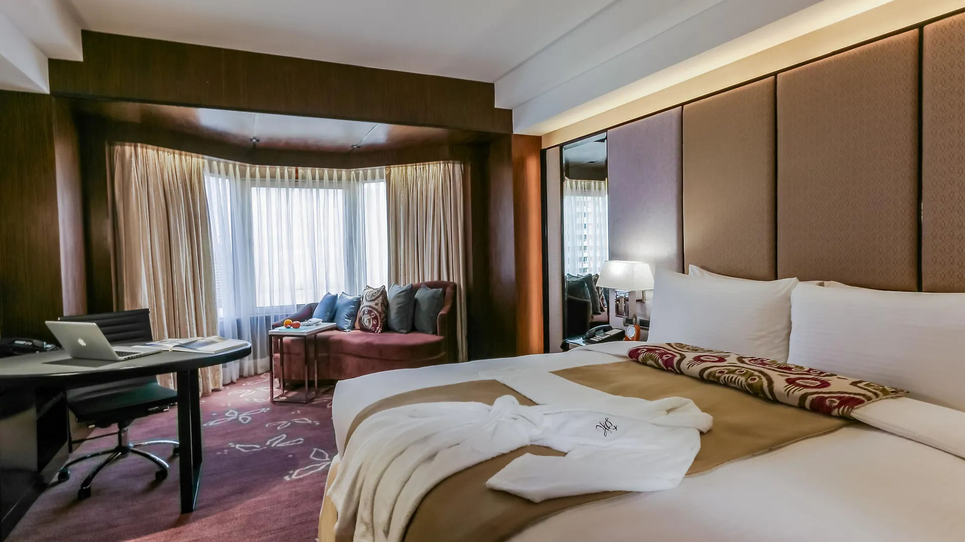 Diamond Hotel Philippines Manila Filipinas